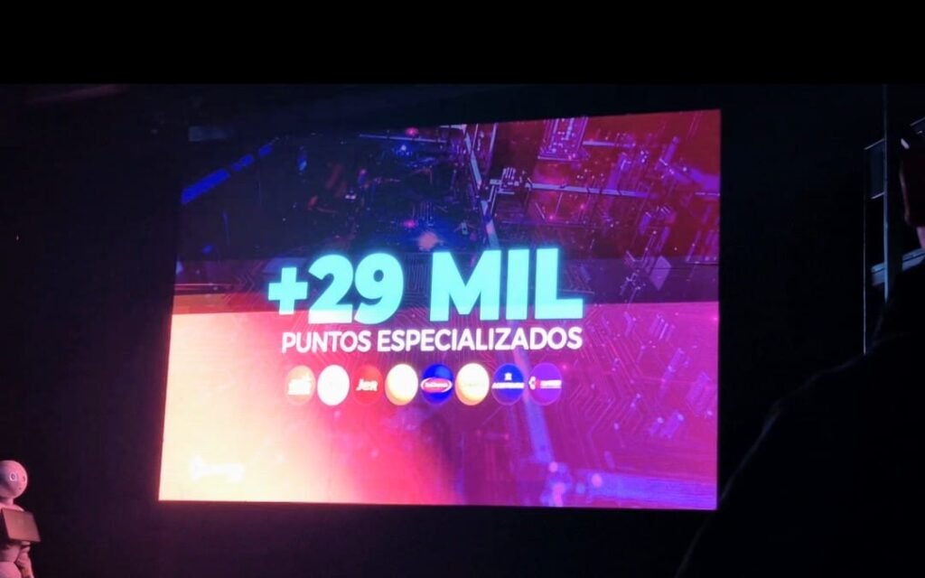 SURED celebra 16 años y lanza SU RED App con integración de Tether (USDT): una alianza histórica que impulsa la inclusión financiera en Colombia whatsapp image 2025 11 27 at 3.47.30 am (1)