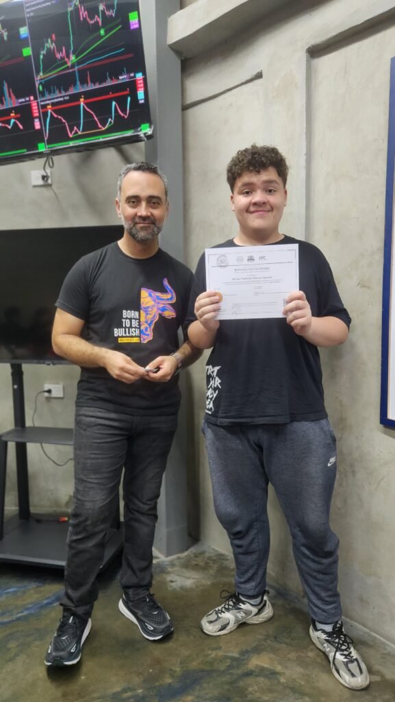 Naguara satoshi acerca la educación práctica sobre Bitcoin a 40 estudiantes en Cabudare 20260410 122330