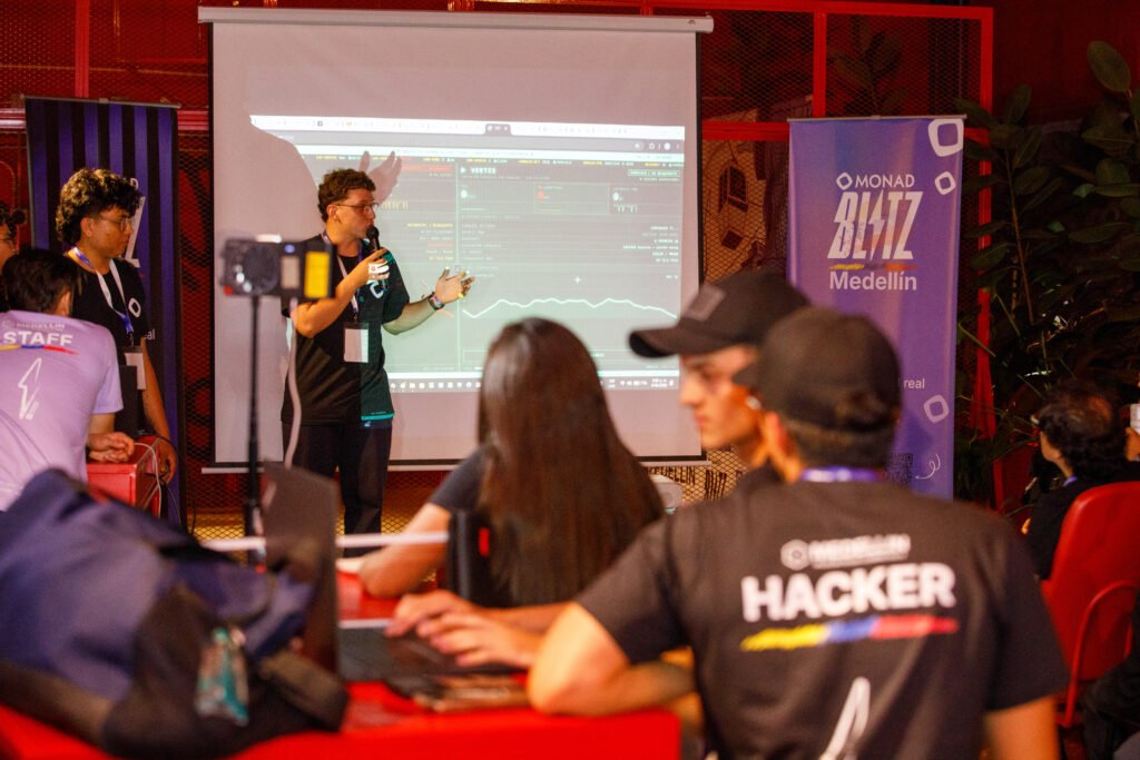 Monad Blitz Medellín dejó proyectos de infraestructura, IA y educación blockchain: ahora Bogotá toma el relevo blitzmedellin2026 207