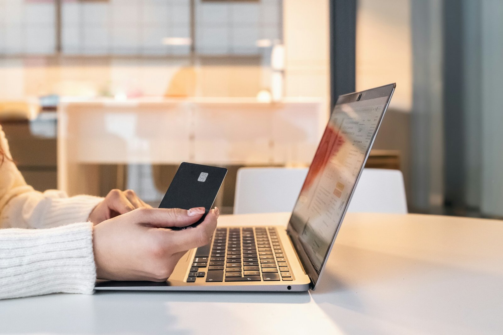 El éxito de los pagos instantáneos en Colombia demanda menos rigidez en los sistemas internos pagos en colombia
